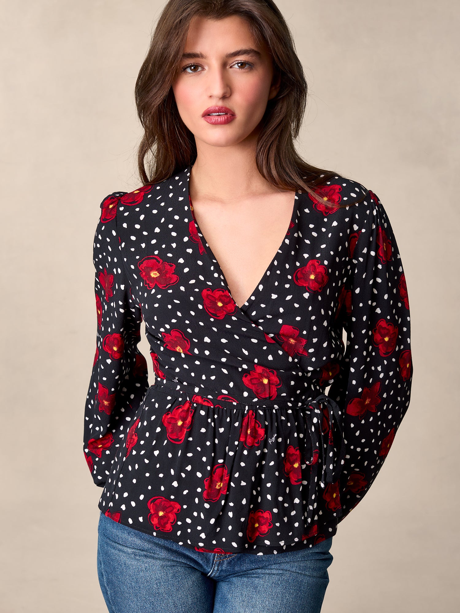 DOLORES Top DOLORES Top