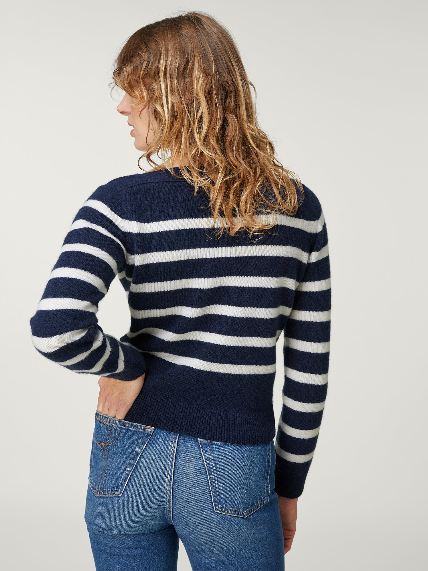 Pull NELLA Pull NELLA